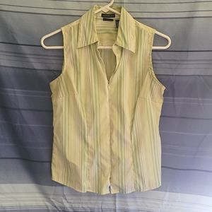 Sleeve less sip up top